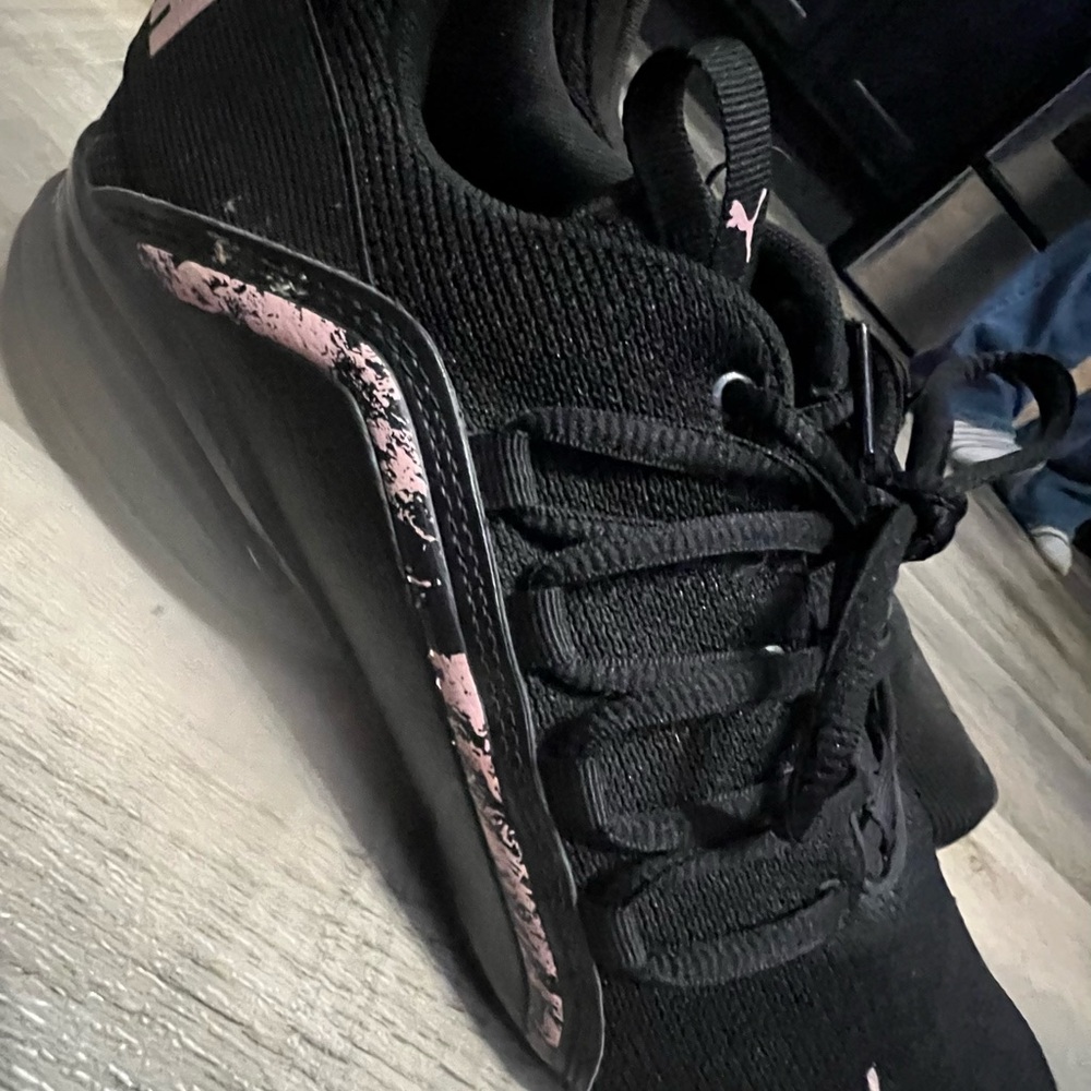 Puma Women's Black and Pink Athletic Shoes